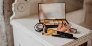 14-truques-de-maquiagem-para-uma-aparencia-mais-jovem